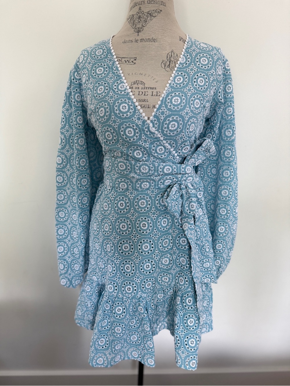 Karen Millen Broderie Cotton Wrap Mini Dress Light Blue Eyelet Dress - Picture 4 of 16
